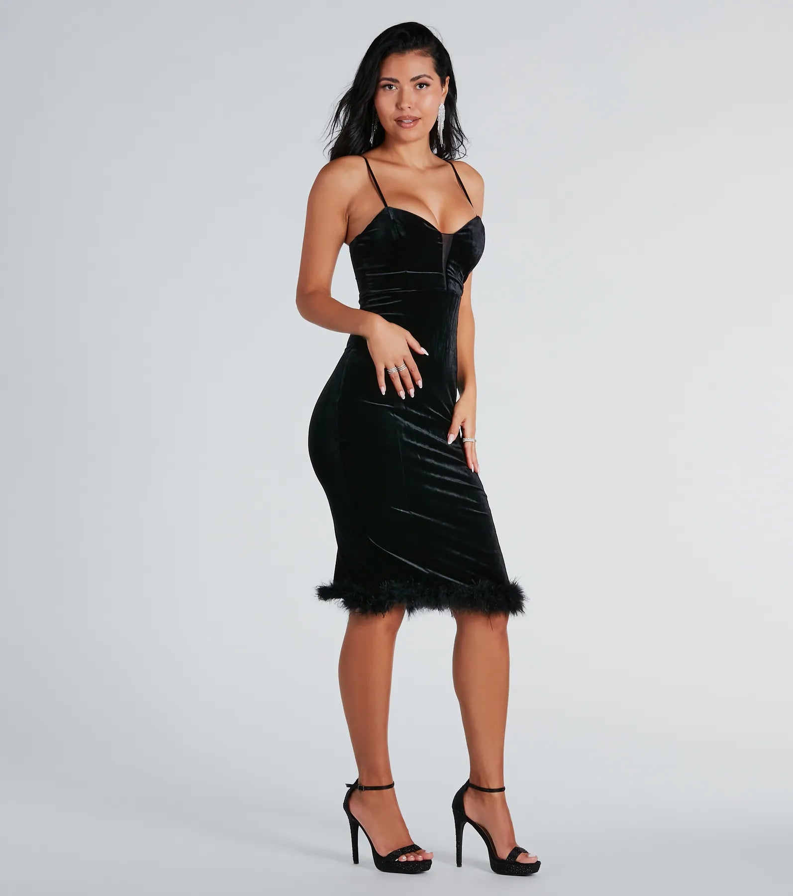 Off-shoulder Dresses for Feminine -Boho style maxi dress for beach vacations-Alyssa Feather Trim Velvet Formal Midi Dress