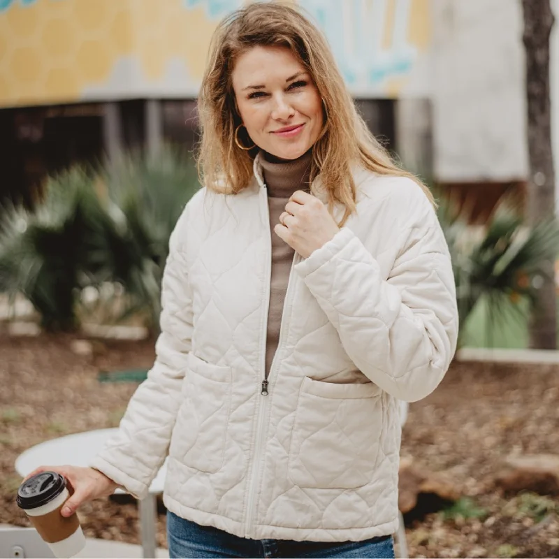 Fringed Jackets for Bohemian -Anti-tangle layered necklaces -Washed Quilted Jacket with Front Pockets and Zipper Closure - Creamy White